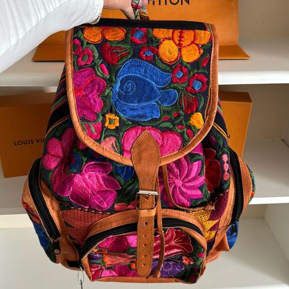 Bèelia Boutique floral genuine leather backpack embroidered blue pink Mexico main image 7
